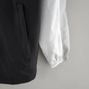 Jaqueta Corta Vento Nike Swoosh - Branco/Preto
